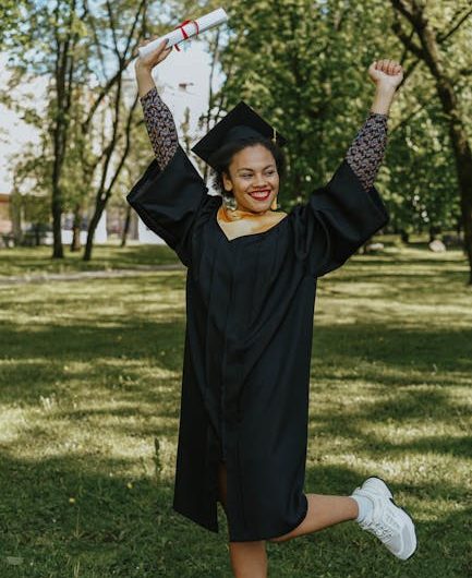 Купить диплом адвоката в Островском